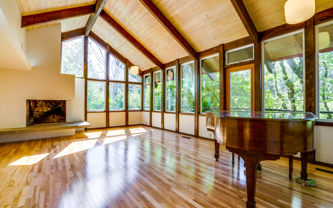 Just Listed – Gorgeous NW Regional Style Custom Mid-Century Home